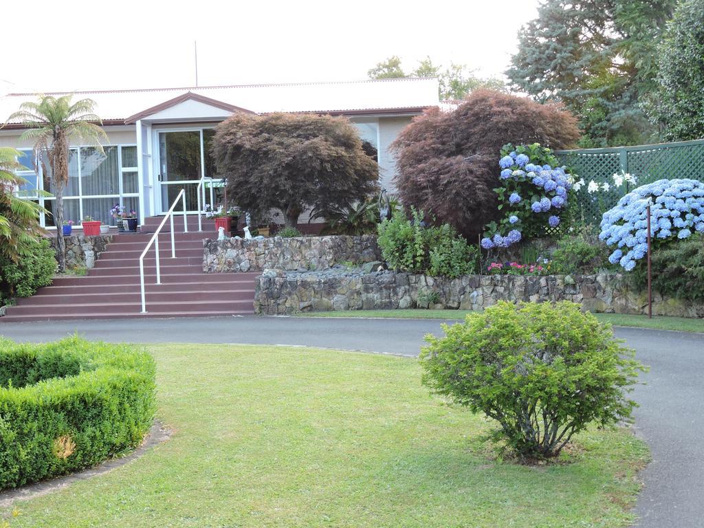 Maple Lodge Motel มาทามาท่า ภายนอก รูปภาพ